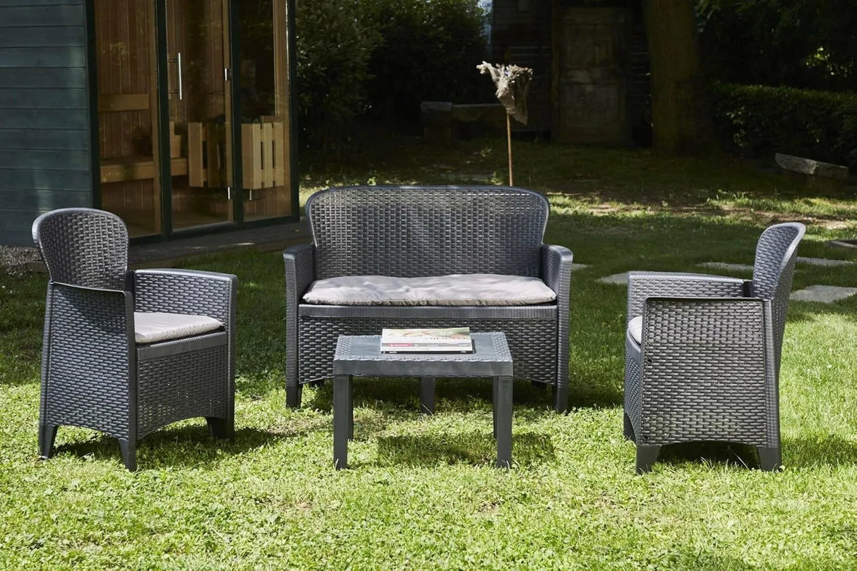 Ensemble de Jardin Ostuni en Rotin Synthétique avec Coussins - 2 Fauteuils, 1 Canapé, 1 Table Basse - Anthracite - Fabriqué en Italie
